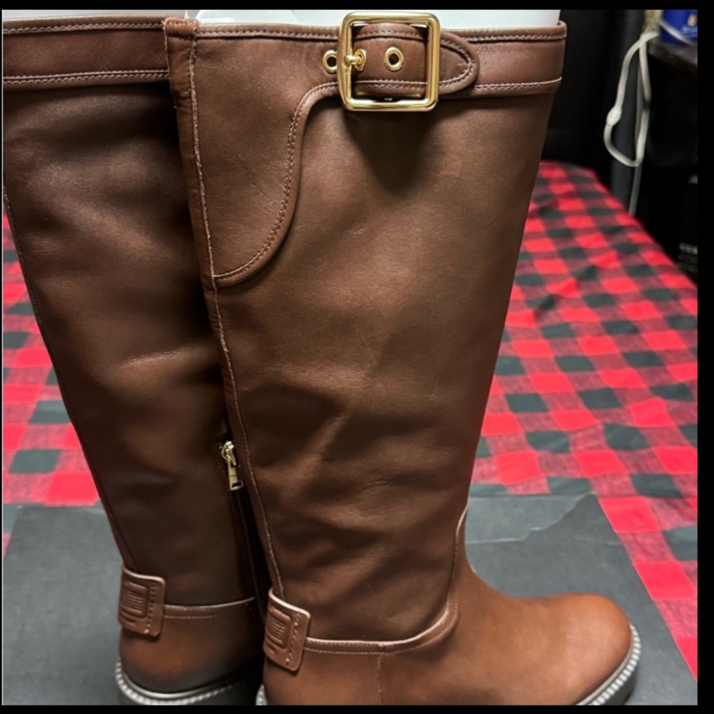 NWT Women’s Size 8 Brown Coach Lilli Leather Boots